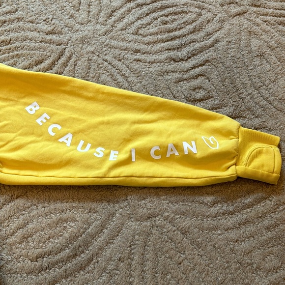 ATHLETA GIRL 14 Yellow x Simone Biles "Because I Can" Hoodie Kangaroo Pouch - Picture 3 of 10